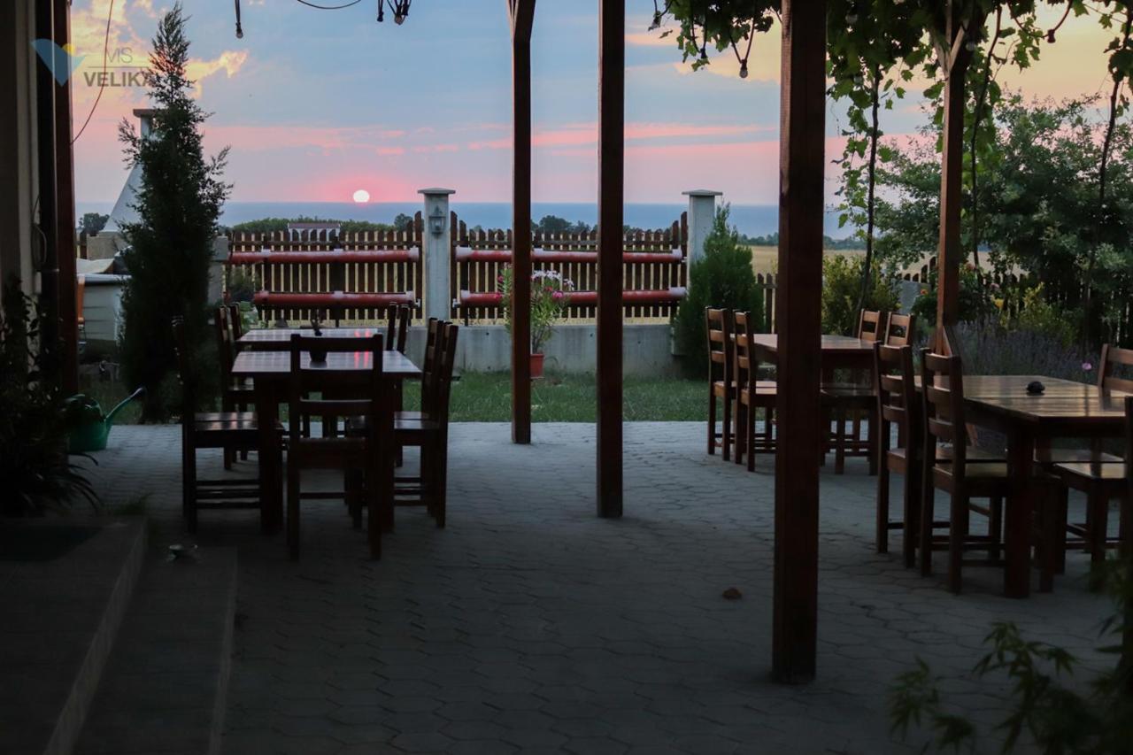 Vis Velika Bed & Breakfast Luaran gambar